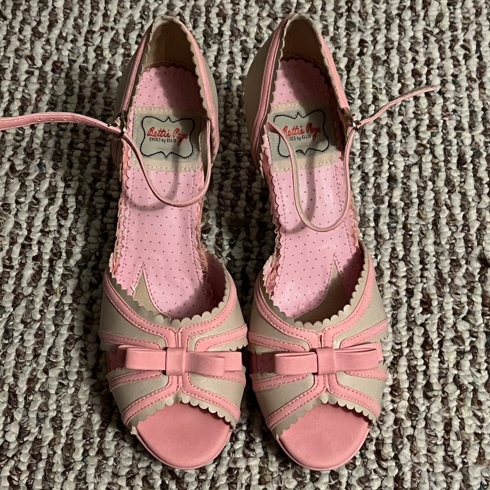 Pink and light grey peep toe platform heels by Bettie Page